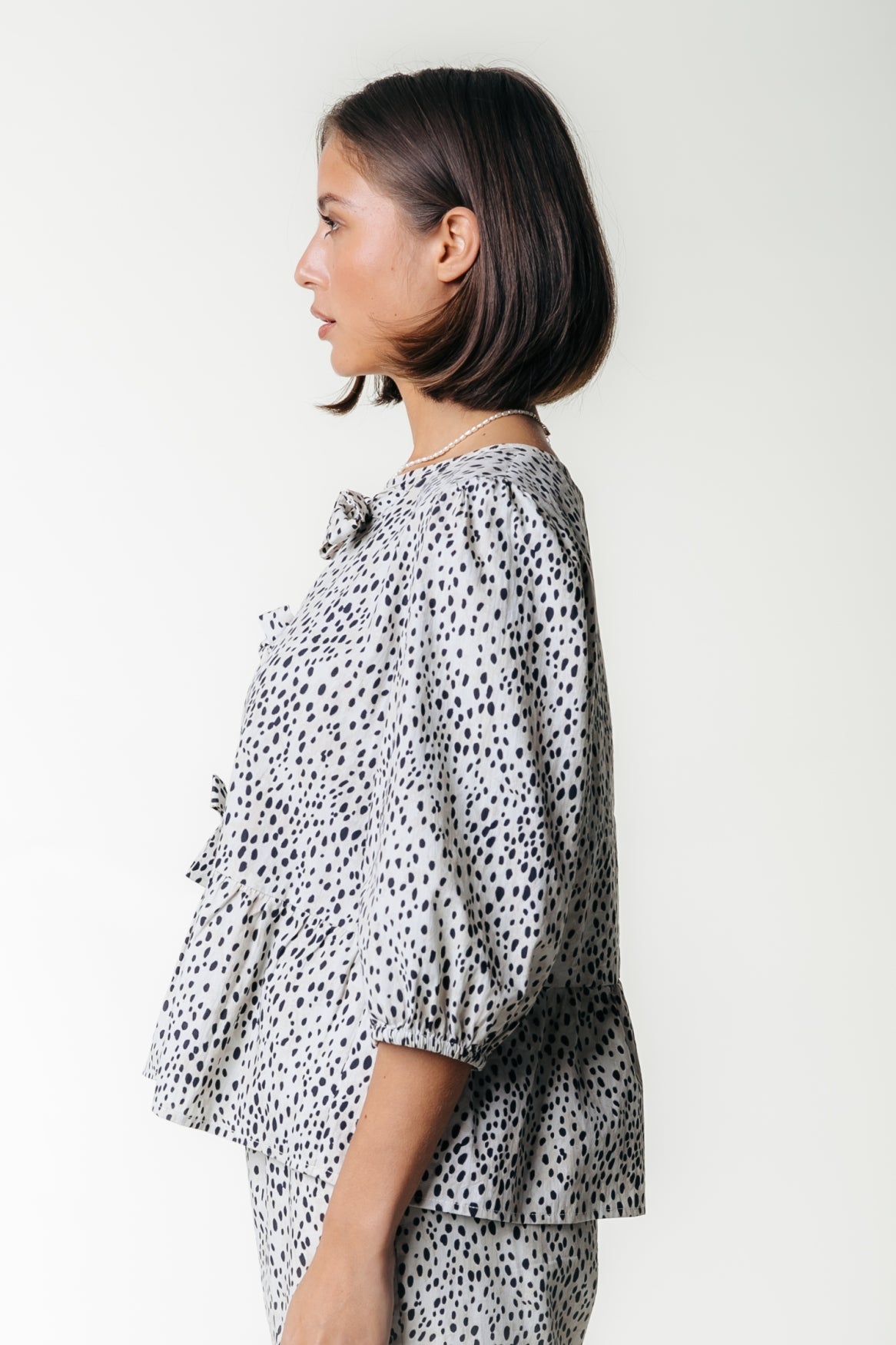 Lina Cheetah Bow Top