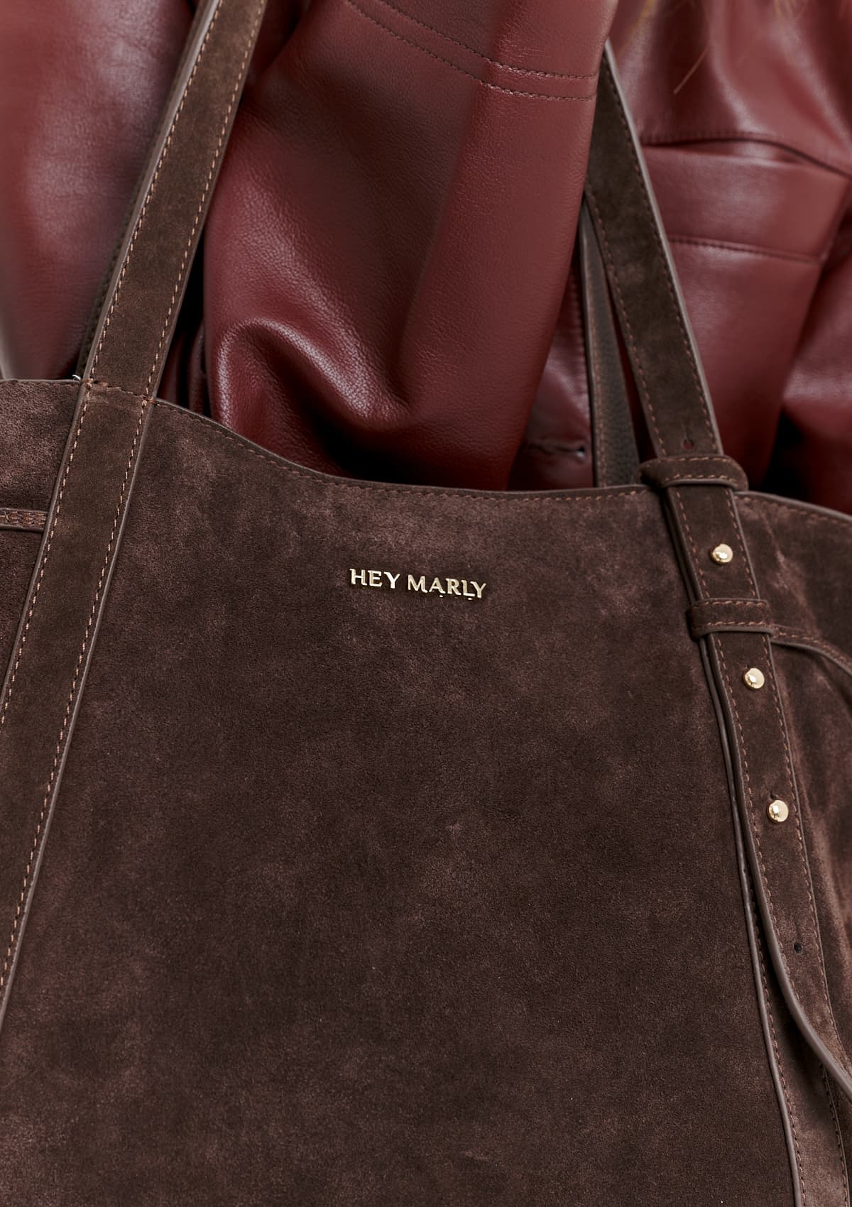 Pretty Wonder Suede M