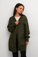 Lade das Bild in den Galerie-Viewer, KAalioma Knit Cardigan
