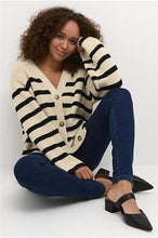 Lade das Bild in den Galerie-Viewer, KAcilla Knit Cardigan

