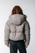 Lade das Bild in den Galerie-Viewer, Zyra Dogtooth Puffer Jacket Brown
