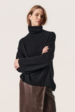 Lade das Bild in den Galerie-Viewer, SLMolina High Neck Pullover LS STUDIO
