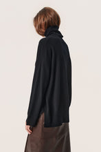 Lade das Bild in den Galerie-Viewer, SLMolina High Neck Pullover LS STUDIO
