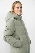 Lade das Bild in den Galerie-Viewer, WBLGLORIAN LONG PUFFER COAT
