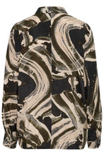Lade das Bild in den Galerie-Viewer, KAsophia Boxy Batwing Shirt
