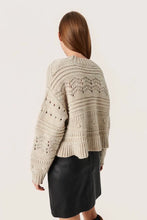 Lade das Bild in den Galerie-Viewer, SLJoy Pullover
