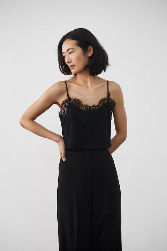 SLClara Singlet Black