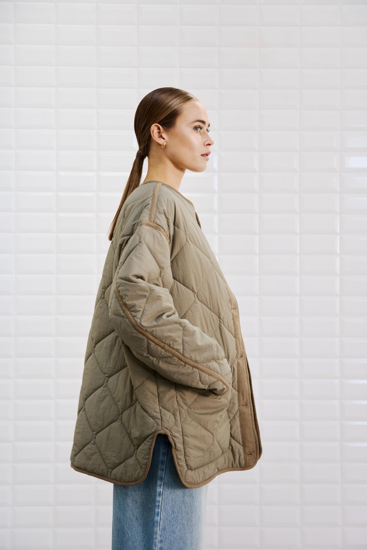 WBLSANDY QUILTED 3/4 COAT