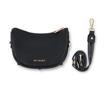 Lade das Bild in den Galerie-Viewer, Chest Bag Sporty Sister black
