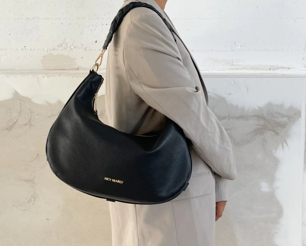 Banana Bag black