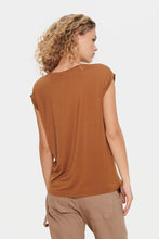 Lade das Bild in den Galerie-Viewer, AdeliaSZ T-Shirt
