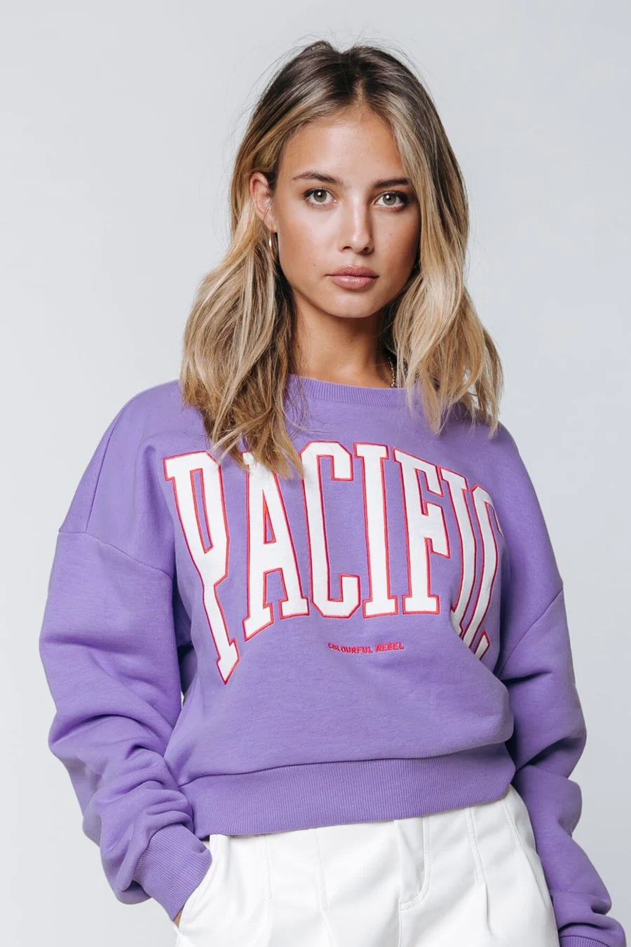 Pacific Patch Cropped Sweat Lilac