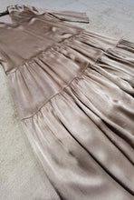 Lade das Bild in den Galerie-Viewer, SLKatharine Dress
